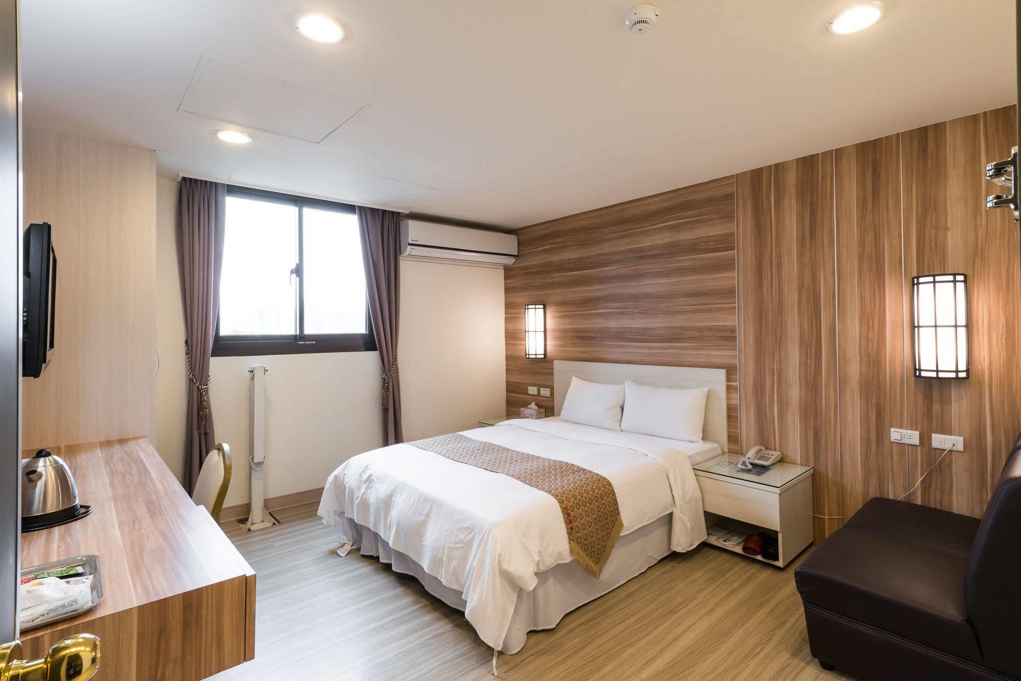 Chengdian Hotel Taipei Exterior photo